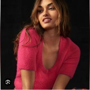 💕Anthro magenta eyelash sweater top